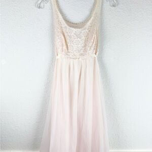 Vintage Vanity Fair 60s Light Pink w/ Lace Baby Doll Nighy Gown Medium
